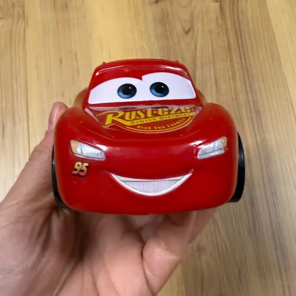 DISNEY PIXAR CARS LIGHTNING MCQUEEN #95 RUST-EZE RED 4.5